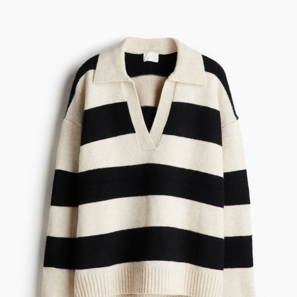 Fine Knit Black and Cream Collared Sweater